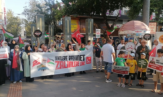 Antalya'dan Teröre Lanet Şehitlere Rahmet Sesleri Yükseldi