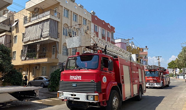 Antalya'da dairede çıkan yangın büyümeden söndürüldü