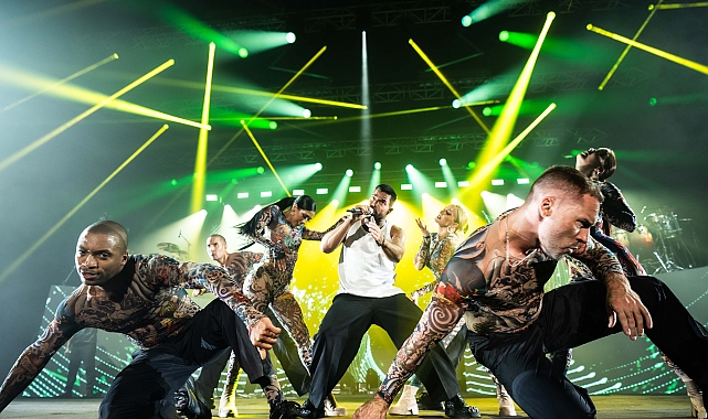 Antalya'da konser veren Ricky Martin: Yeniden Türkiye'de sahne aldığım için çok mutluyum