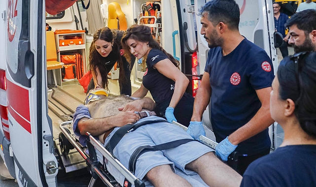 Aynı çağrıyı alan taksicilerin 'müşteri' kavgası: 3 yaralı