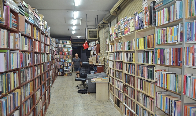 Birbirinizin Canını Okuyacağınıza Kitap Okuyun