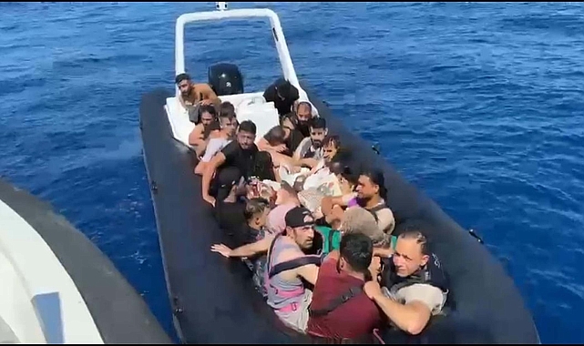 Bodrum'da 21 kaçak göçmen ile 2 göçmen kaçakçısı yakalandı