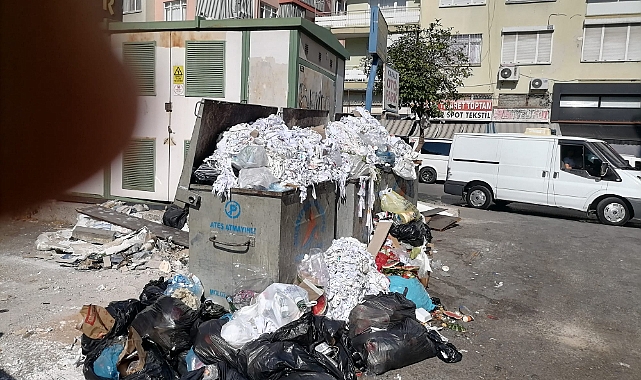 Esnaf Çöp Konteyneri Yetersizliğinden Şikayetçi