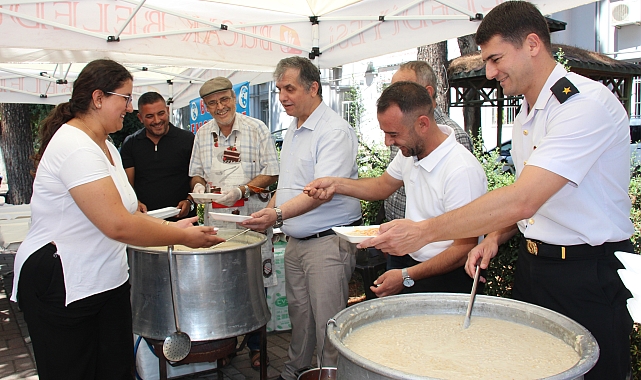 Farkındalık için keşkek dağıtıldı