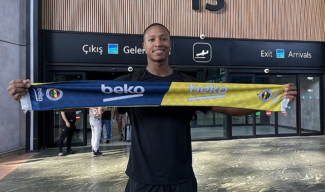 Fenerbahçe Beko'da yeni transferler Devon Hall ve Wade Baldwin İstanbul'da