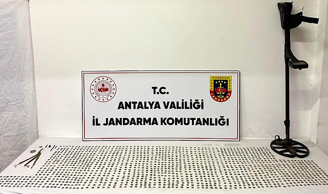 Finike'de tarihi eser operasyonu
