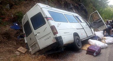 Freni tutmadı, kontrolü kaybetti! Alanya'da kaza: 6 yaralı