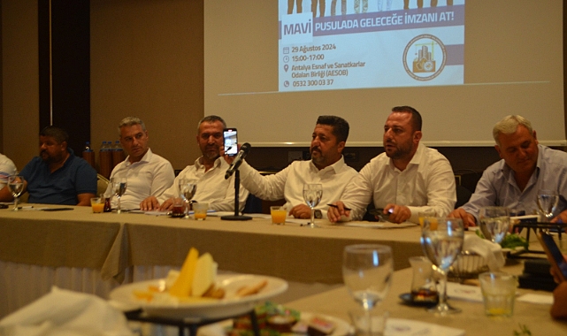 Gelmeyen çekler esnaf odasını karıştırdı