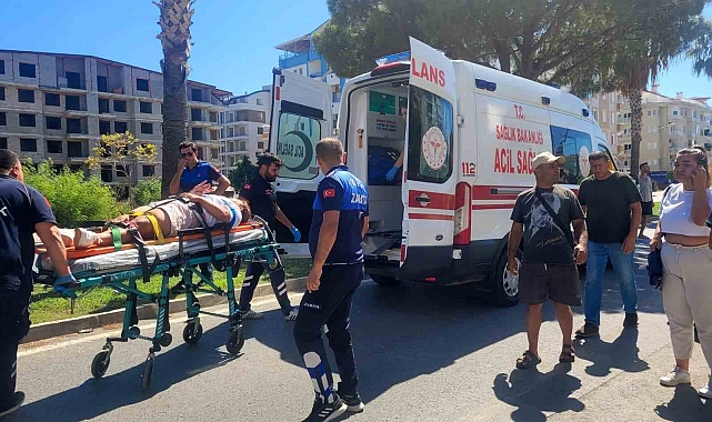Kamyonet ile motosiklet çarpıştı: 1 yaralı