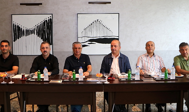 Kemer Turizm Komitesi daha iyi bir turizm için toplandı
