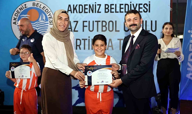 Kursiyer sporcular sertifikalarını törenle aldı