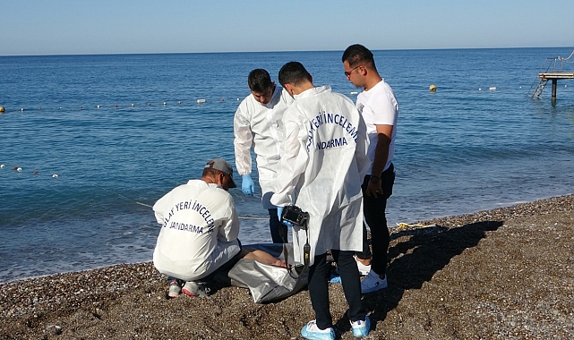 Manavgat'ta 19 yaşındaki gencin cansız bedeni kıyıya vurdu