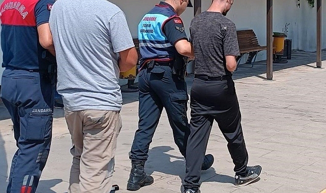 Mersin'de 20 ve 13 yıl hapis cezasıyla aranan 2 şahıs yakalandı
