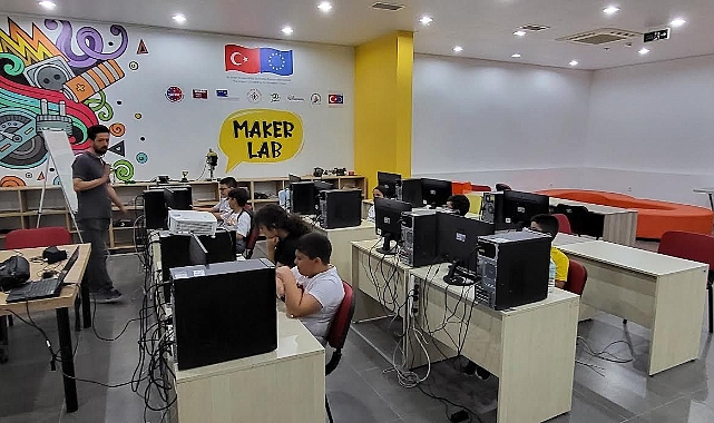 Muratpaşa’da robotik-kodlama eğitimi ilk mezunlarını verdi