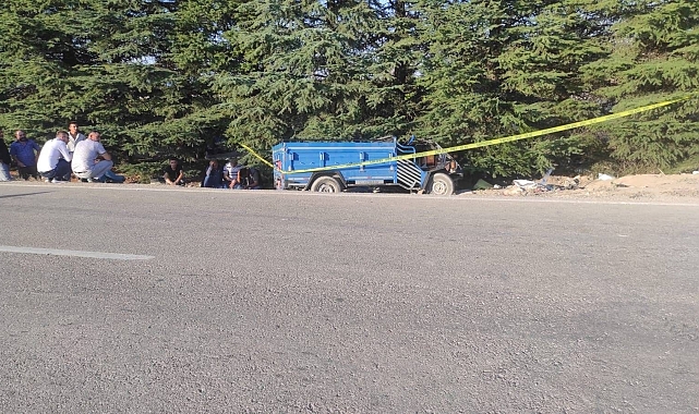 Otomobil ile tarım aracı patpat çarpıştı: 2 ölü, 8 yaralı