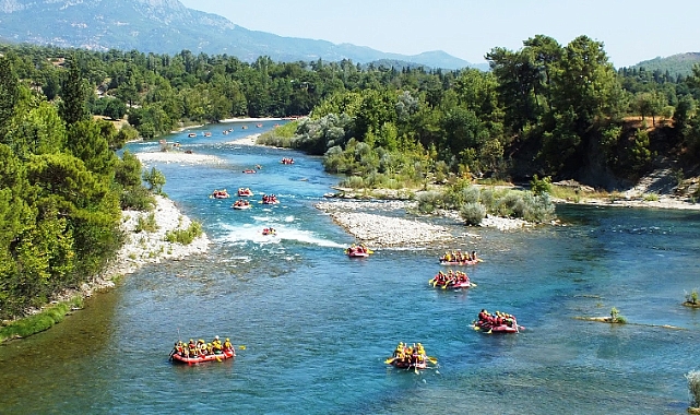 Sıcaklardan Kaçış: Antalya’da Serin Bir Gün İçin Köprülü Kanyon