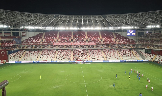 Süper Lig Başladı Ama Tribünler Boş Kaldı