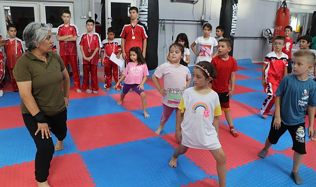 Tanınmadığı kentte, bilinmeyen sporla şampiyonlar yetiştirdi
