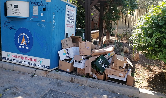 Tarihi Kaleiçi Sokaklarına Bu Görüntü Yakışmıyor