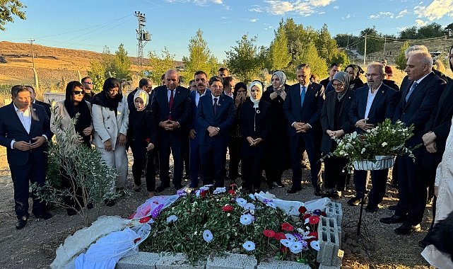 3 bakan, Narin Güran’ın mezarını ziyaret etti