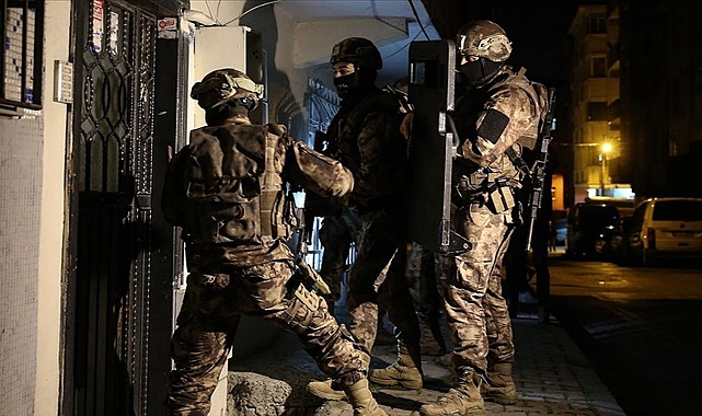 Antalya'da aranan şahıslara yönelik eş zamanlı operasyon: 130 kişi yakalandı