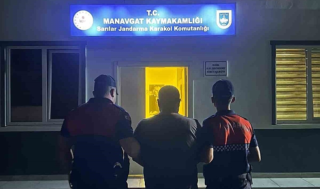 Antalya'da 12 yıl 49 ay hapis cezası olan şahıs, jandarma tarafından yakalandı
