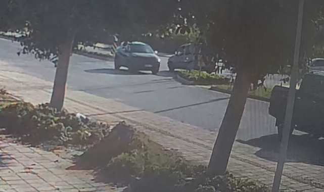 Antalya'da 2 kişinin yaralandığı kaza güvenlik kamerasında