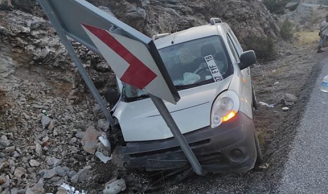 Antalya'da trafik kazası: 2 yaralı