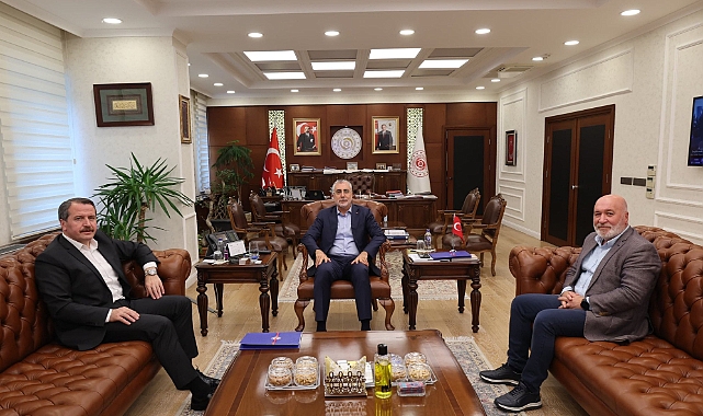 Bakan Işıkhan, Memur- Sen Genel Başkanı Yalçın'ı kabul etti