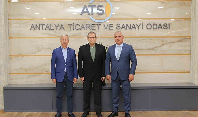 Başkan Erdem Antalya'da temaslarda bulundu