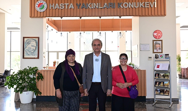 Başkan Kocagöz, sokakta kalan anne- kıza sahip çıktı
