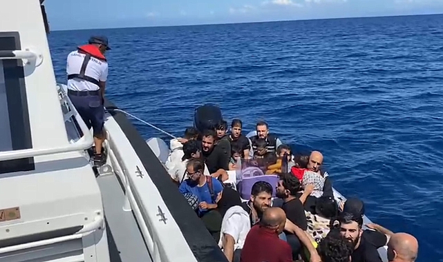 Bodrum'da 76 kaçak göçmen yakalandı, 38'i kurtarıldı