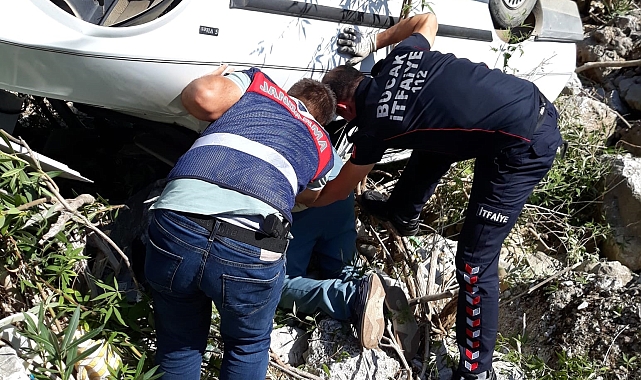 Bucak'ta otomobil dereye düştü: 1 ölü, 1 yaralı