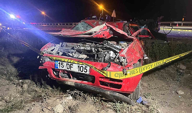 Burdur&#039;da feci kaza: 2 ölü, 3 yaralı