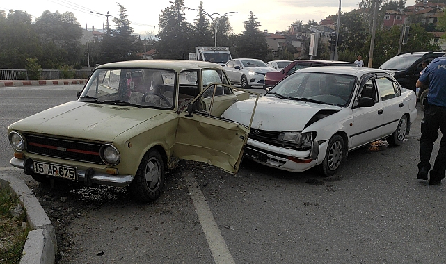 Burdur'da kaza: 2 yaralı