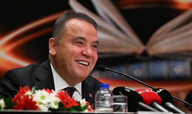 Büyükşehir Belediye Başkanı Böcek'ten Çetin'e Dersini Çalışmamış Cevabı