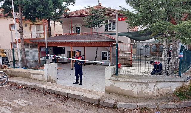 Cinayet aleti mahkeme salonunda incelendi