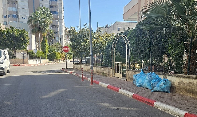 Çöp Poşeti Tepkisi: Çöp Kutusu Yerine Bina Önüne Bırakılıyor