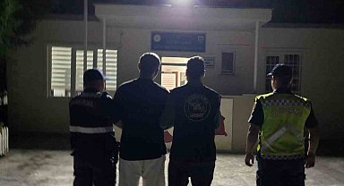 Finike'de 21 yıl 4 ay hapis cezasıyla aranan şahıs yakalandı