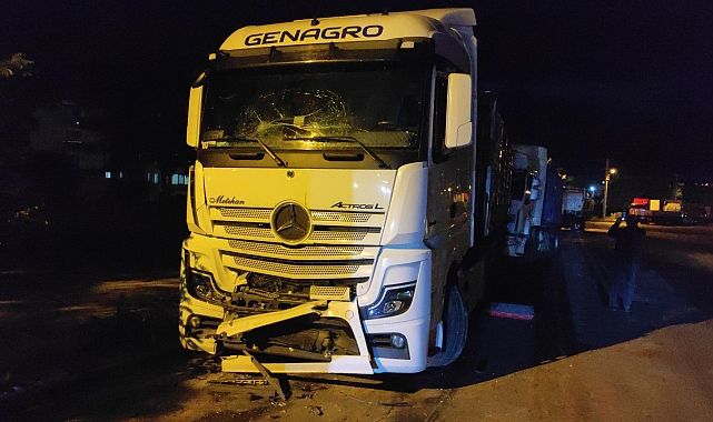 Freni boşalan TIR caddeyi savaş alanına çevirdi