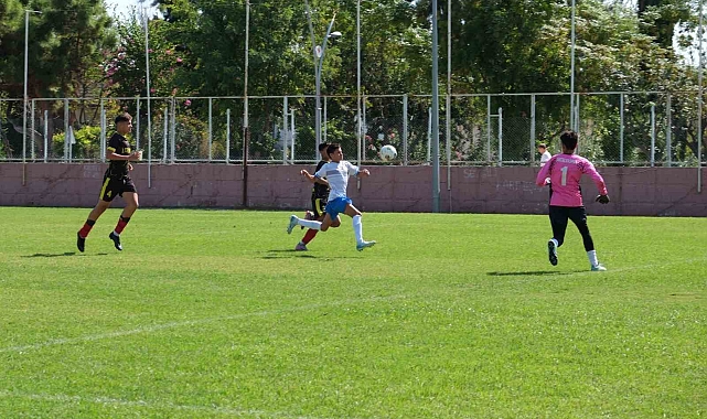 Kemer Belediye U16 Takımı'ndan farklı galibiyet