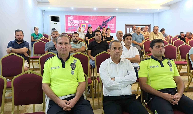 Kemer'de servis şoförlerine eğitim