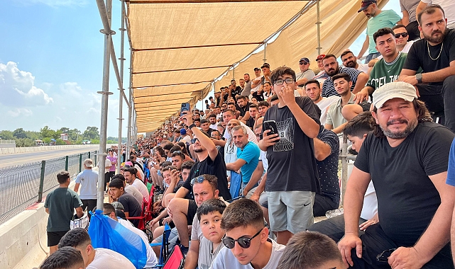 Kepez'de oto drag yarışları nefes kesti