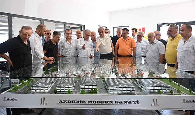 Kocagöz: Esnafımız baş tacımız