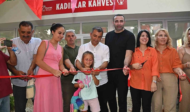 Manavgat Belediyesi kadınlar kahvehanesi açıldı