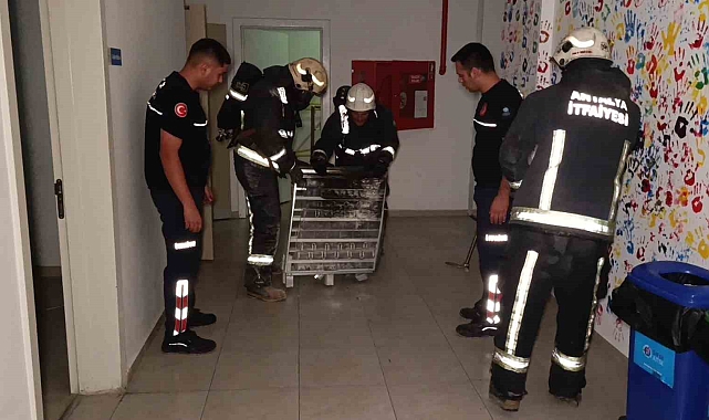 Manavgat Gençlik Merkezi'nde yangın paniği