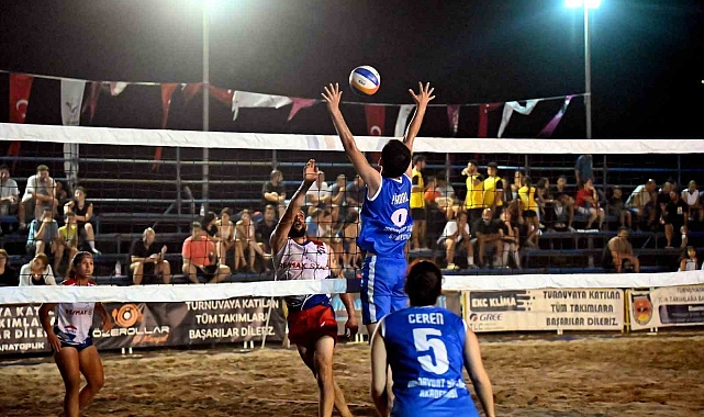 Manavgat'ta plaj voleybolu coşkusu başladı