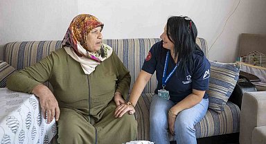 Mersin Büyükşehir Belediyesinin yaşlılara desteği sürüyor