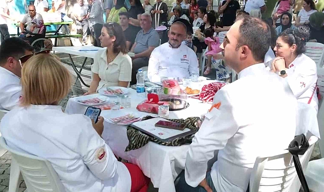 Mersin'de zeytinyağı yemek yarışması düzenlendi