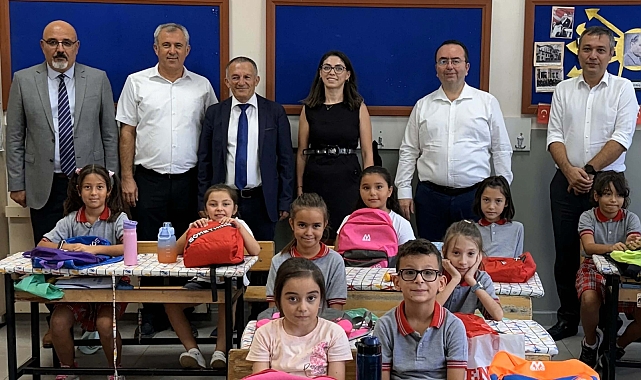 Milas'ta 15 köy okulunda öğrencilere kırtasiye yardımı